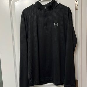 Black Under Armor Large Pullover